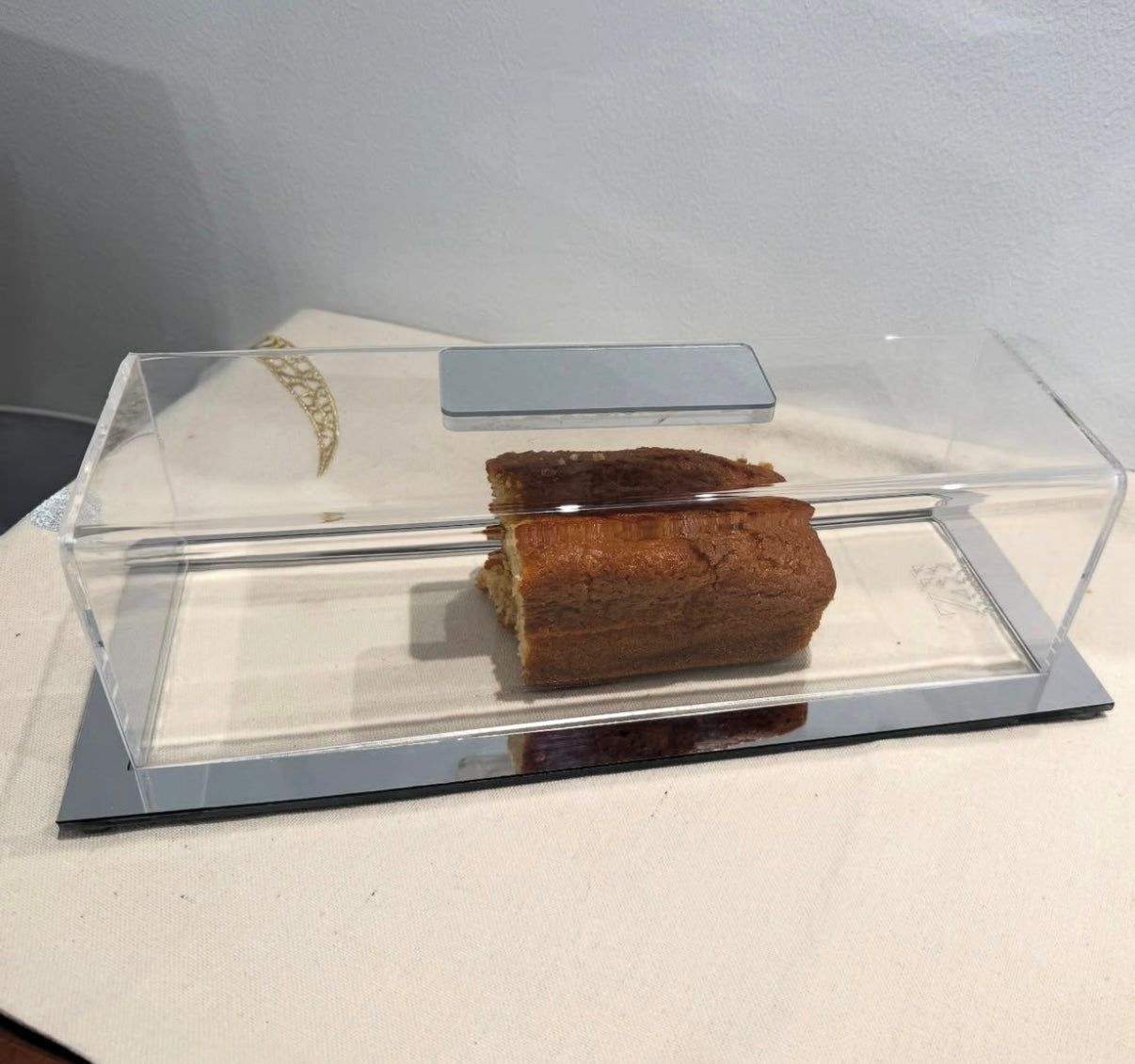 Cake box