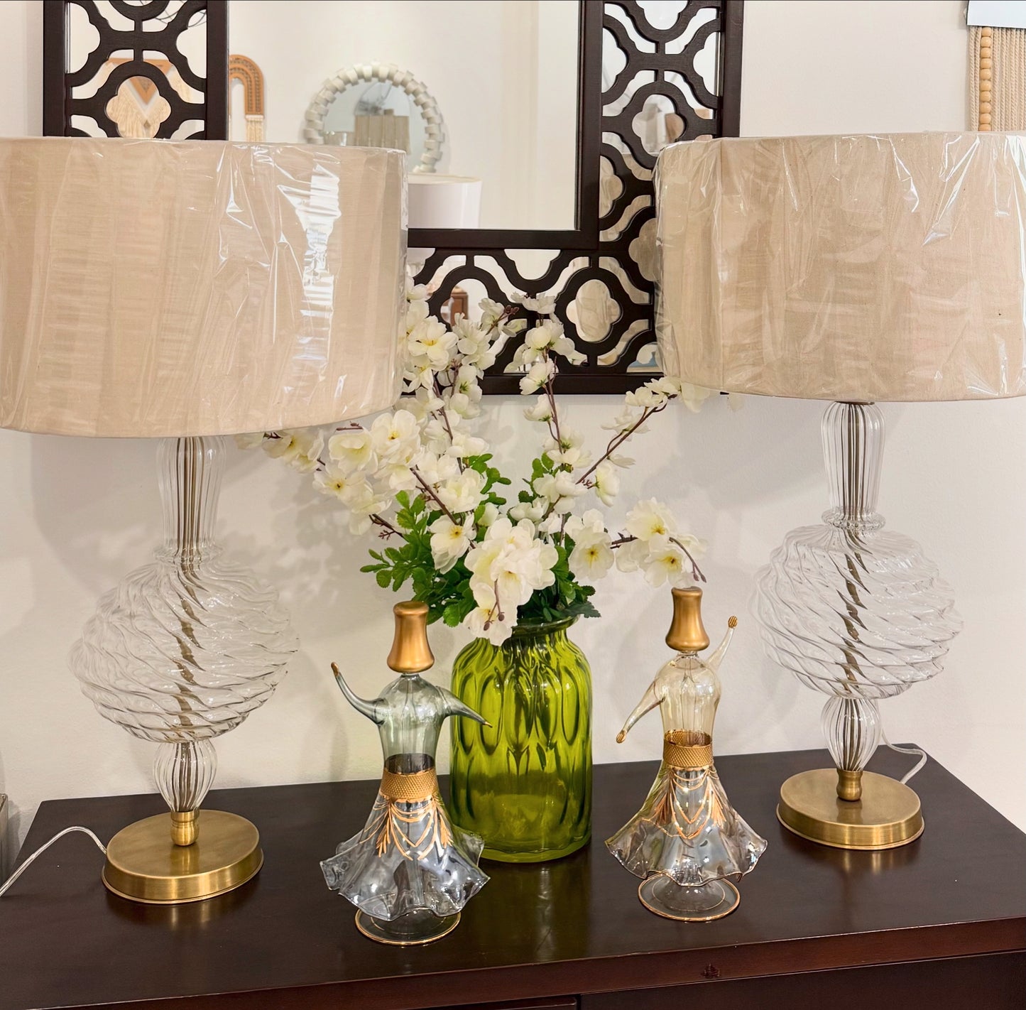 Scrunch table lamp