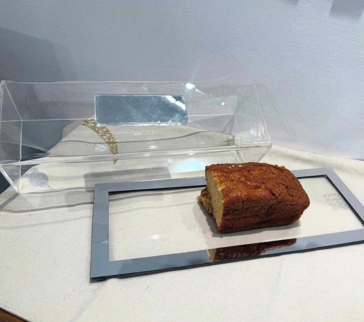 Cake box