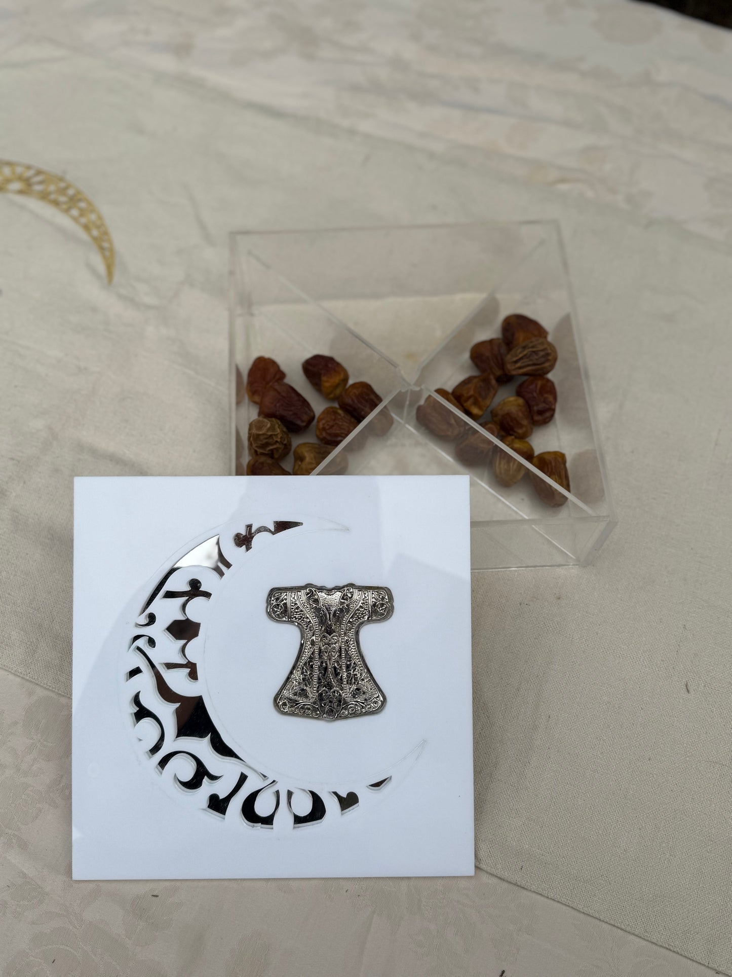 Kaftan & crescent box