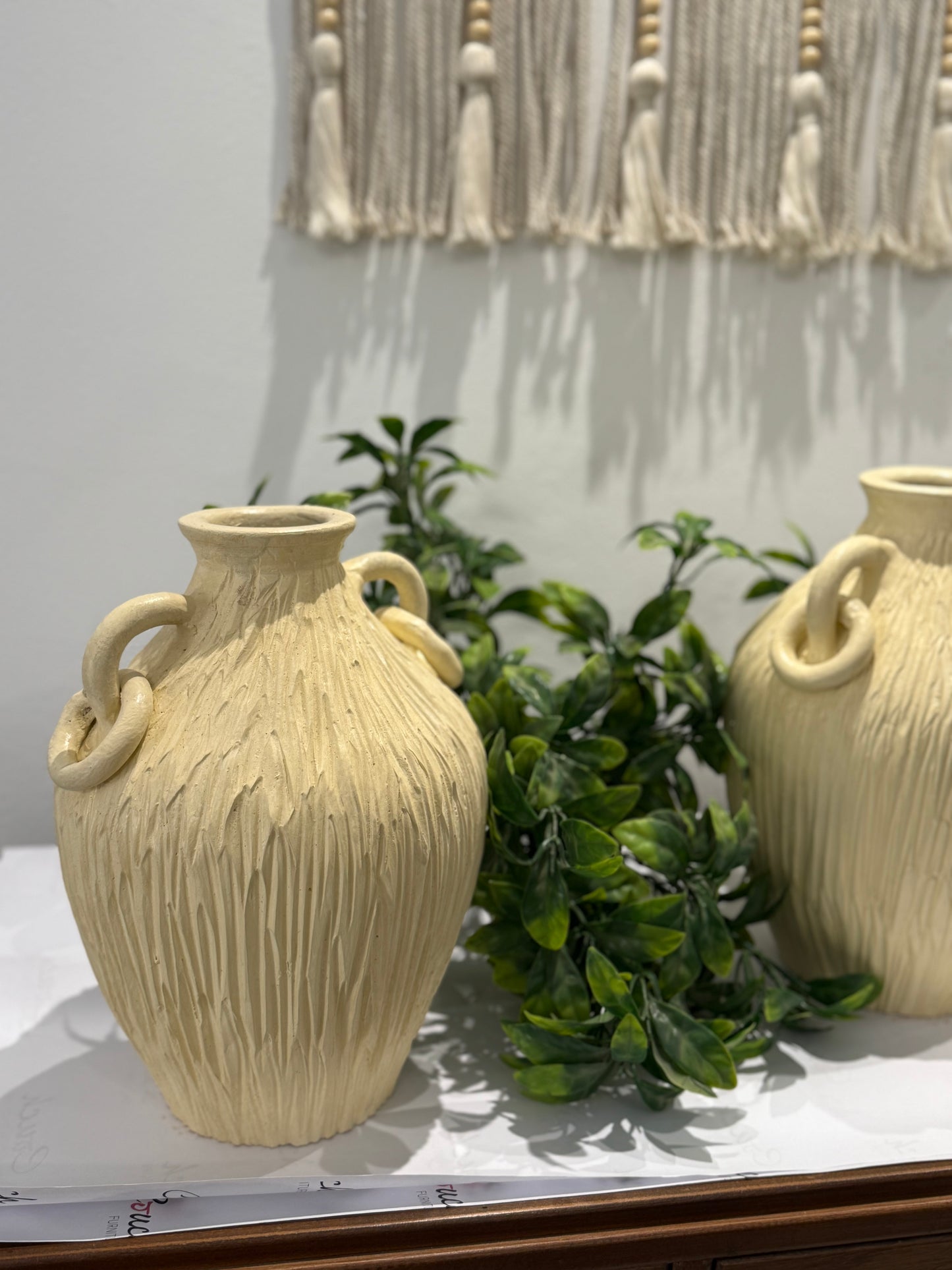 One chain vase