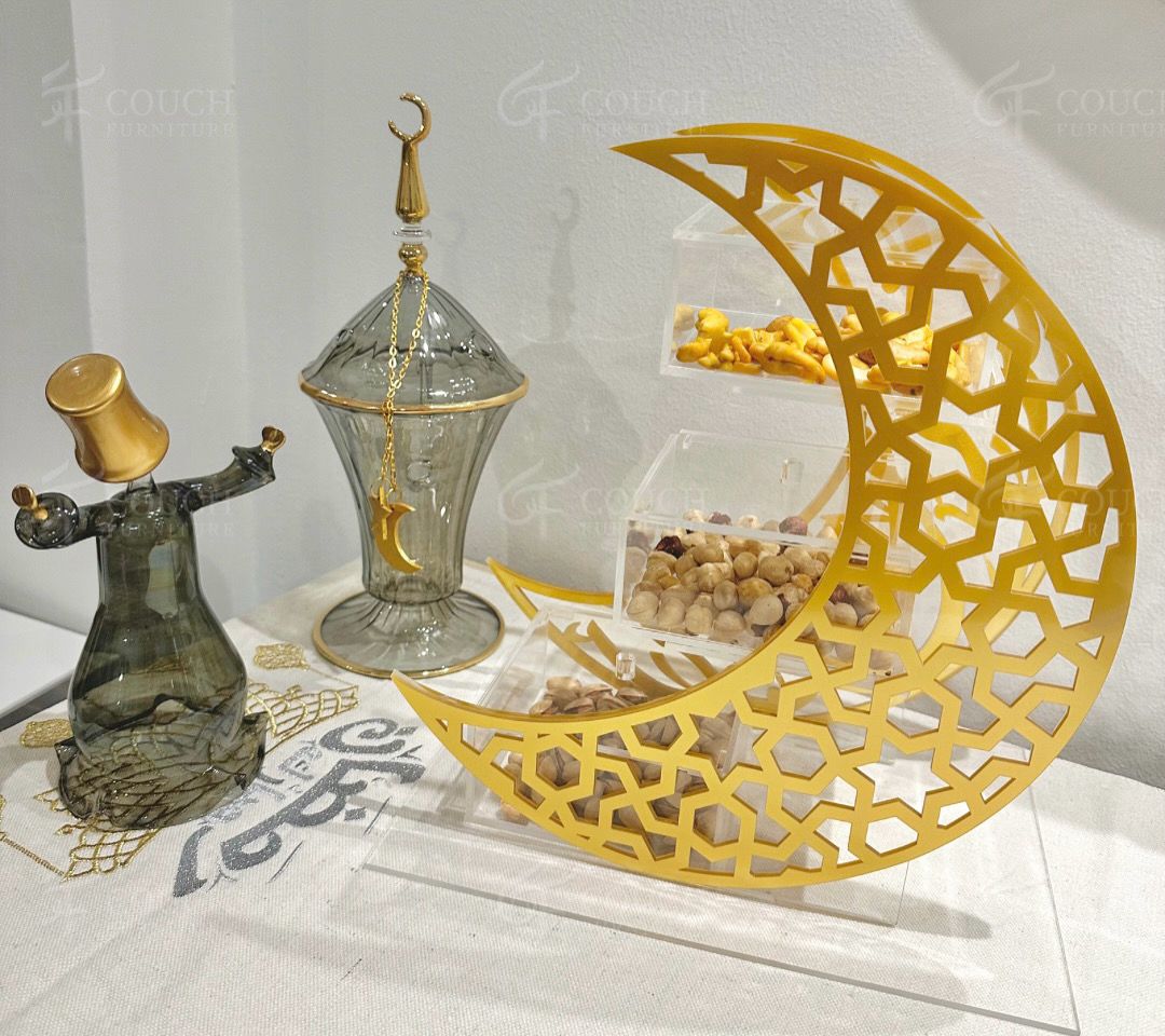 Gold crescent box containers