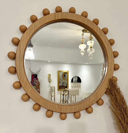 Balls mirror