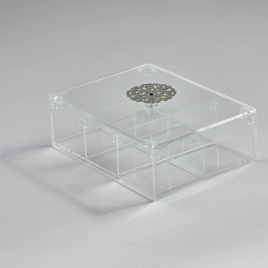 6 compartment box with silver accessory