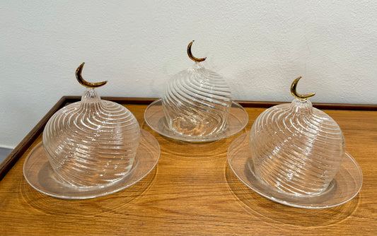 Dome with plate