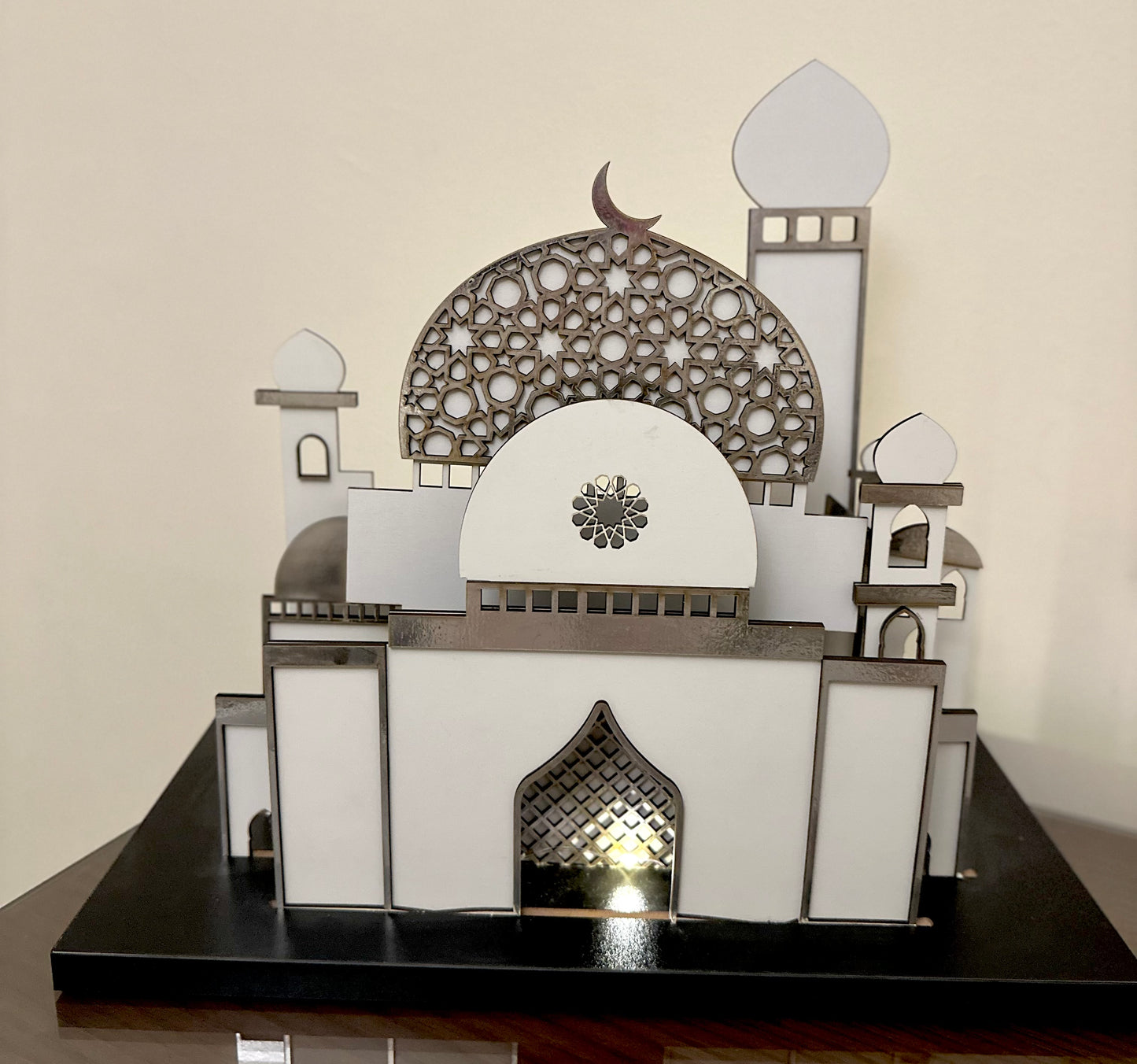 Mosque center piece