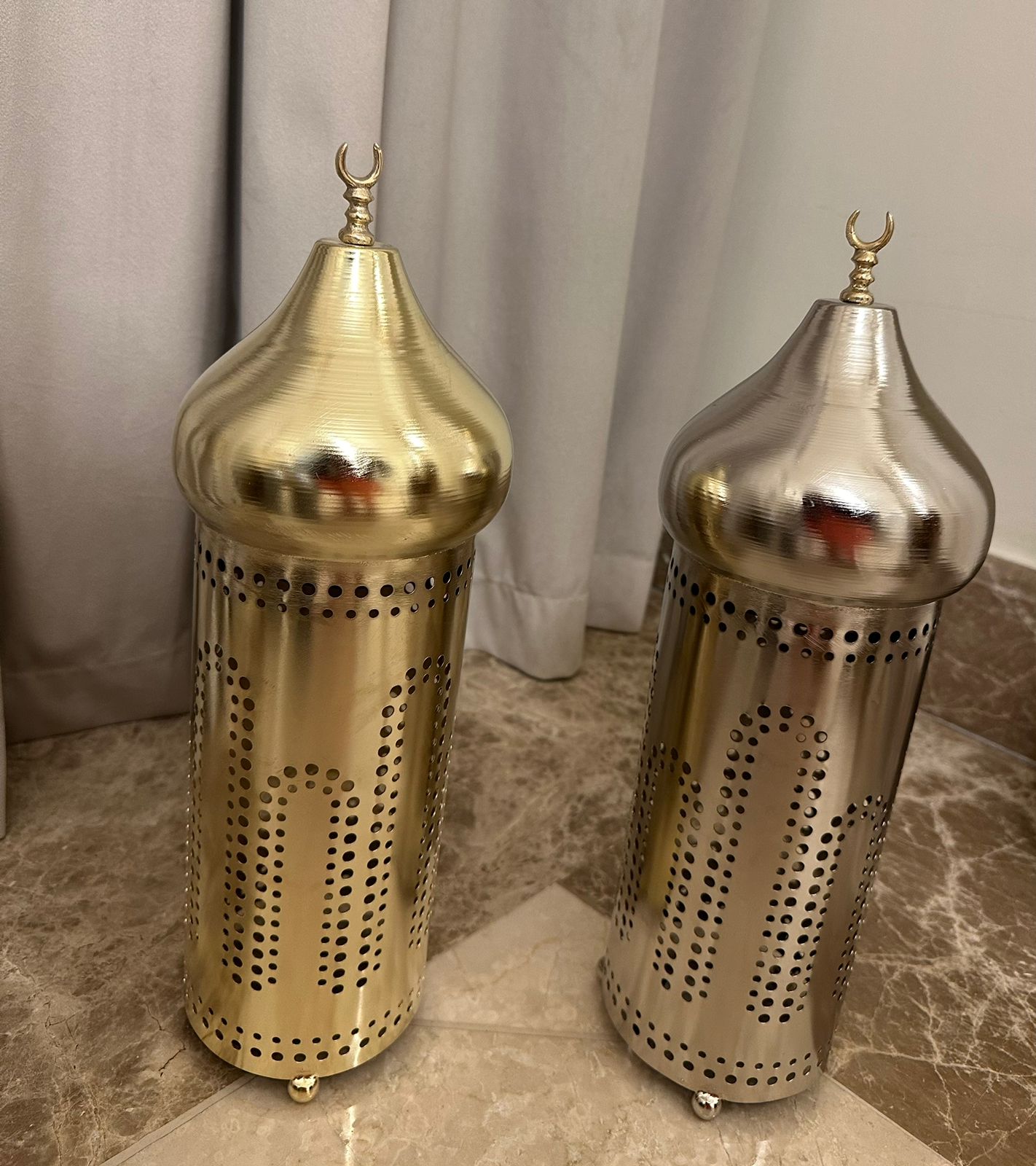 Metallic metal lanterns